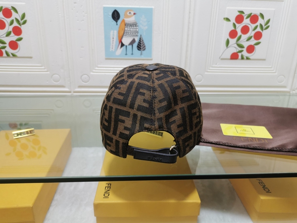 ブランド帽子側面デザイン